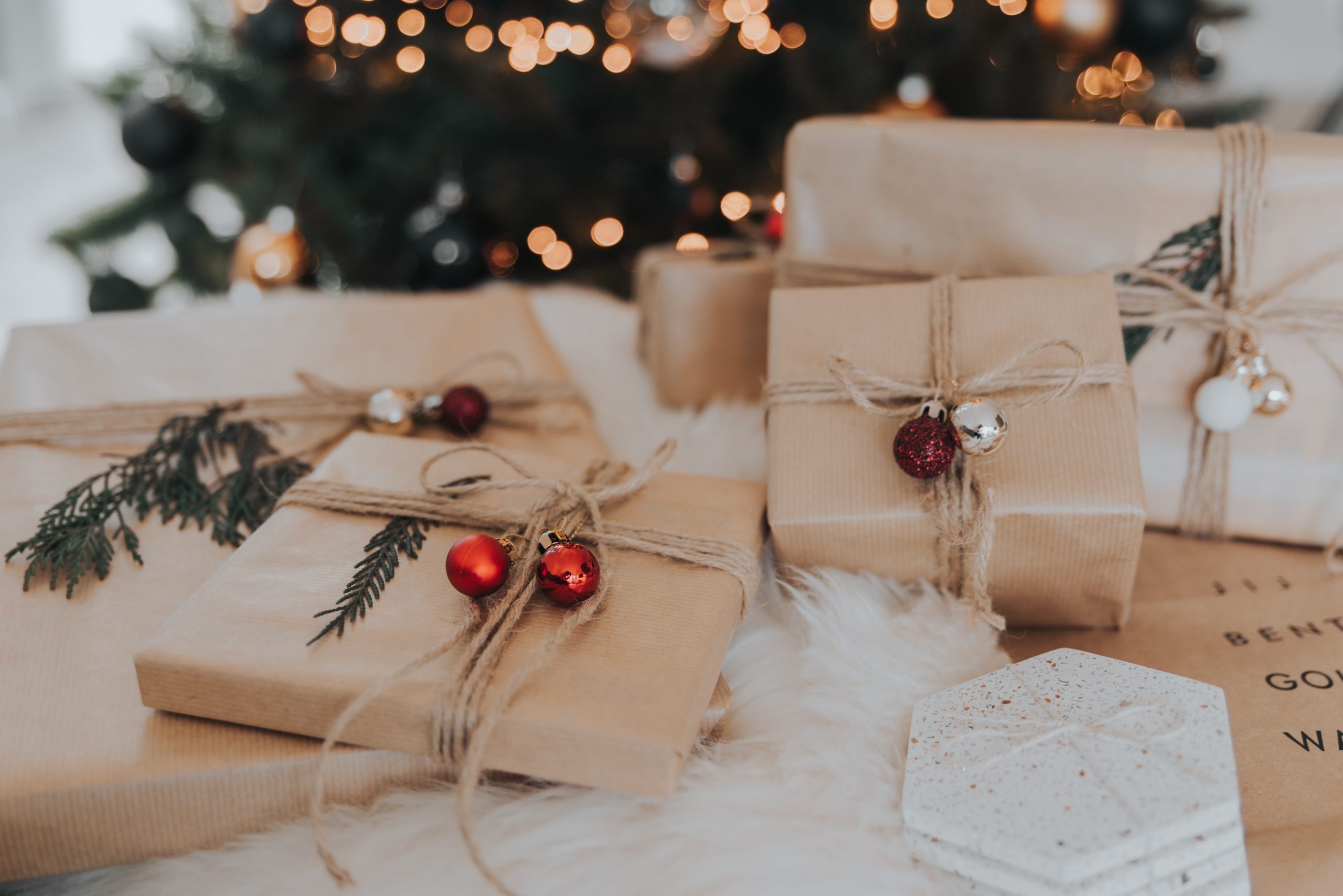 Thoughtful Gift Ideas for Every Occasion: Housewarming and Christmas Edition